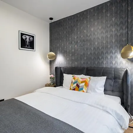 Apartment Stylish 1br Cosy Flat - Center